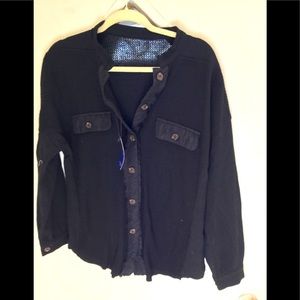 Woven long sleeves shirt